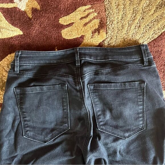 NWOT. Ann Taylor. Boot cut dark blue jeans. Size 6. - Picture 5 of 6